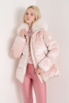 amina-collo-g0389316